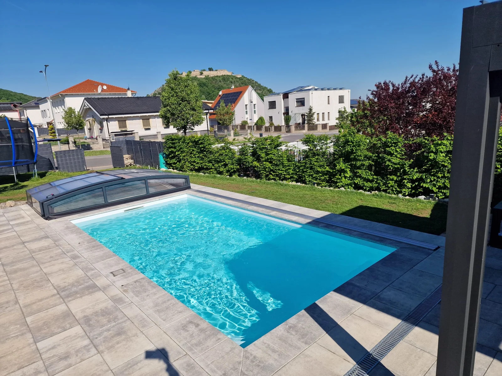 Skimmerpool 5×3 m mit Überdachung